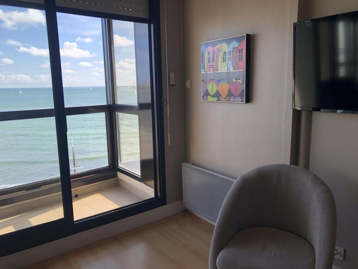 Appartement T2 Refait A Neuf Avec Balcon Face Mer Et Ascenseur, Au Coeur Des Sables-D'Olonne - Fr-1-485-70 Ле-Сабль-д’Олон Экстерьер фото